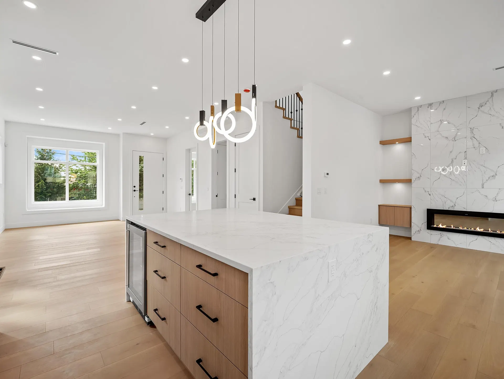 Photo 2 of 29 at #2 – 6885 Aubrey Street