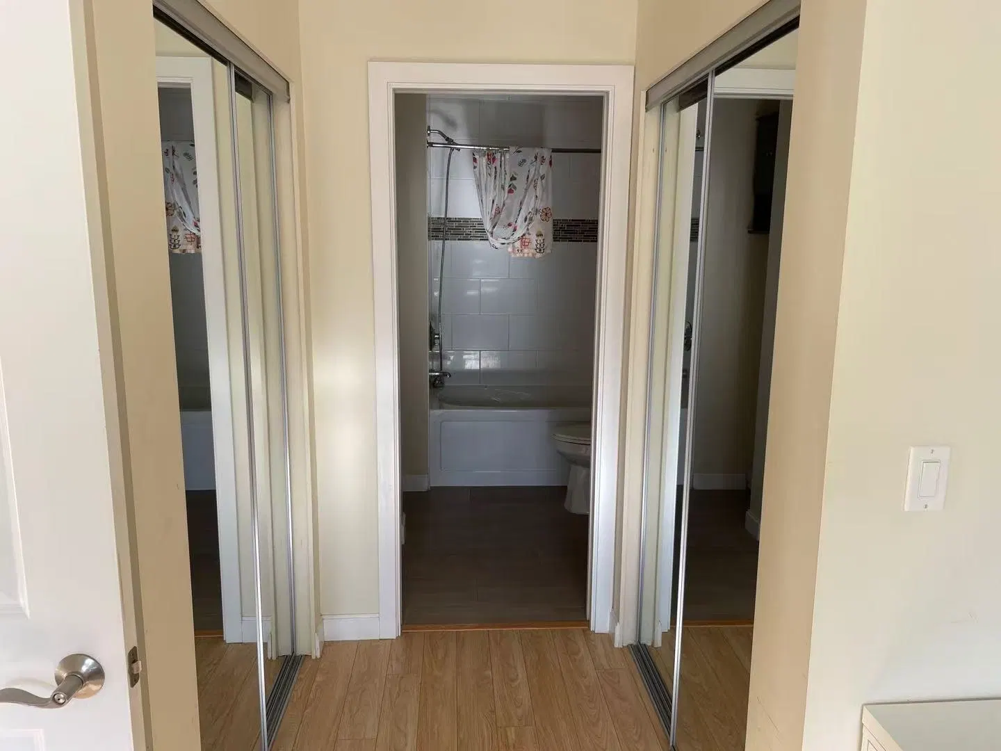 Photo 5 of 6 at #202 – 5655 Inman Avenue