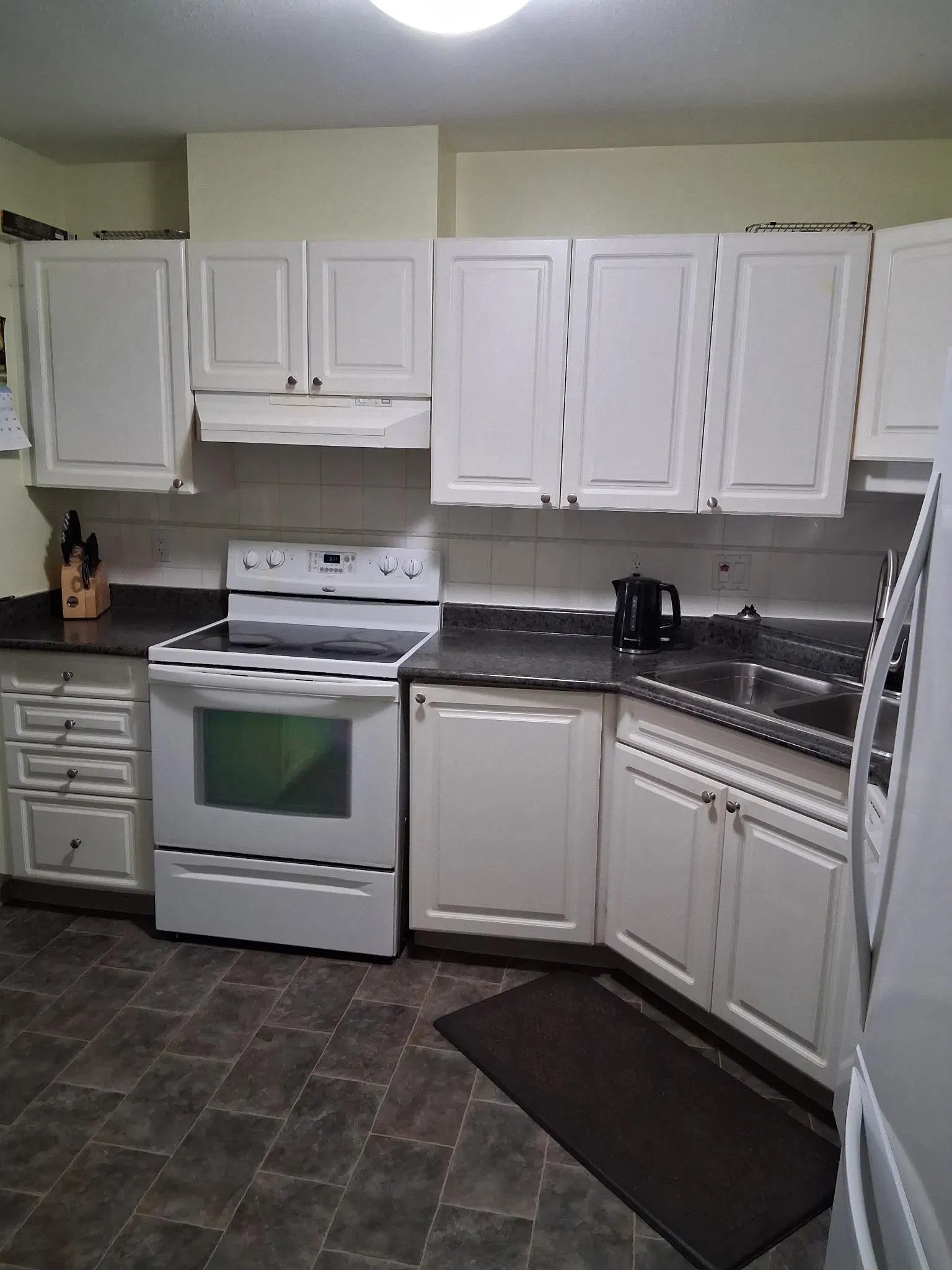 Photo 4 of 14 at #310 – 9626 148 Street