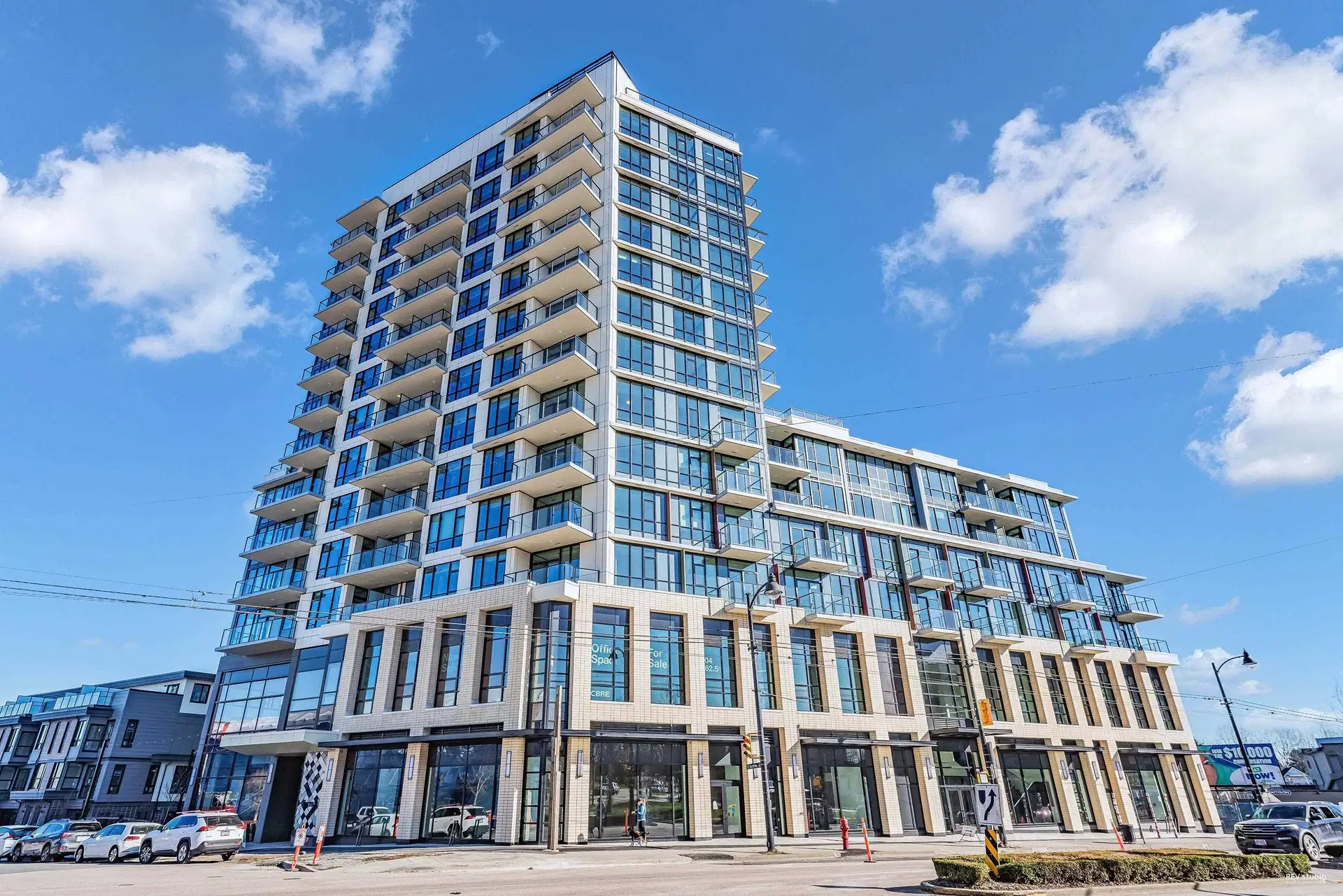 #903 – 3996 Dumfries Street