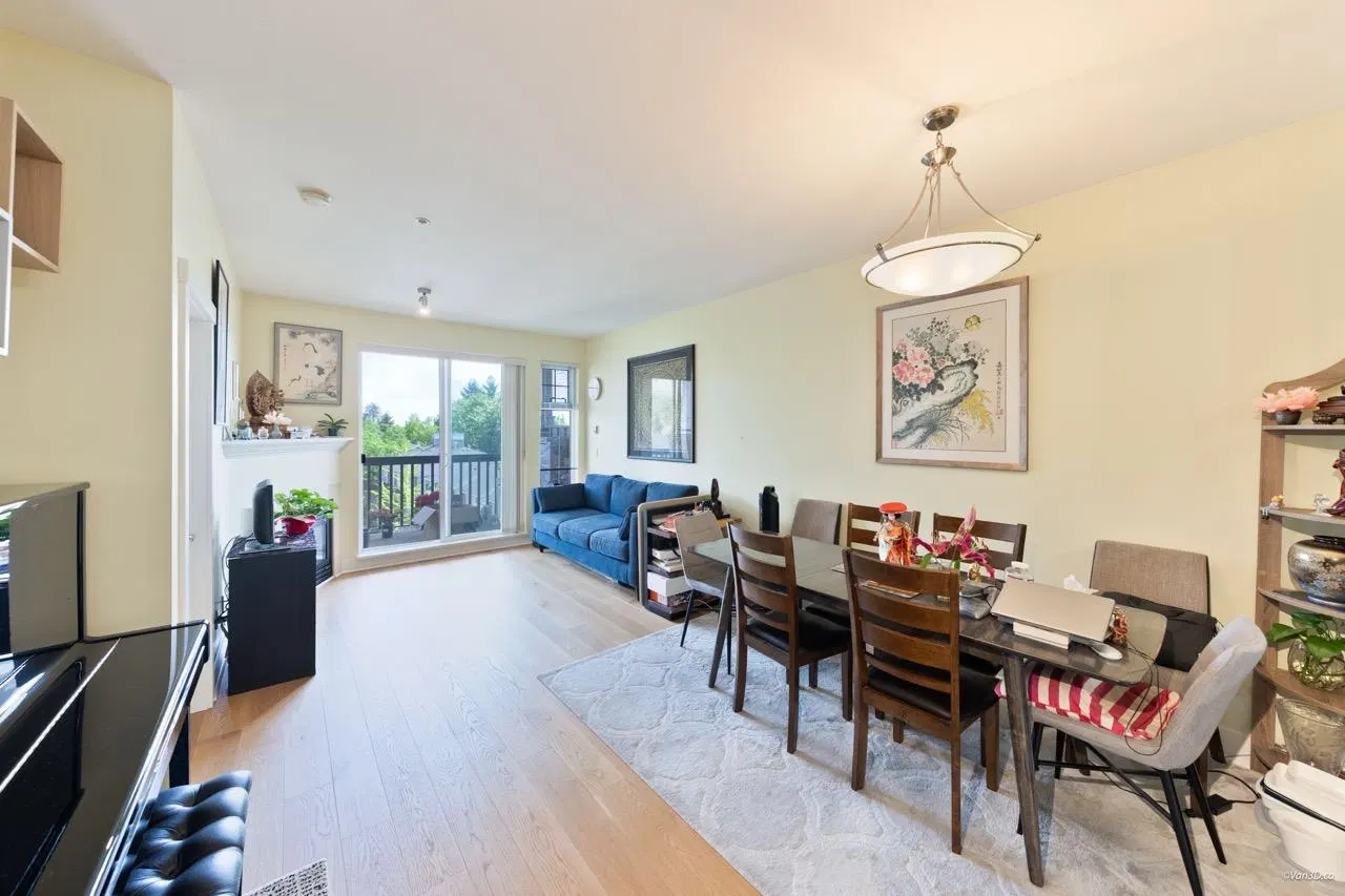 Photo 4 of 28 at #408 – 995 W 59th Avenue