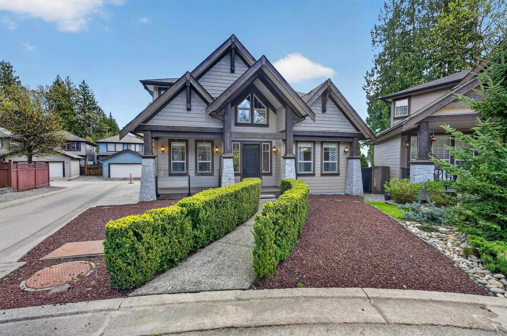 1213 Burkemont Place