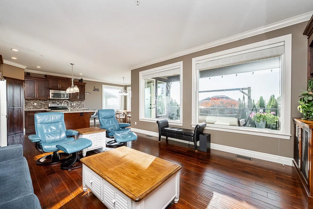 Photo 5 of 40 at 13347 236 Street