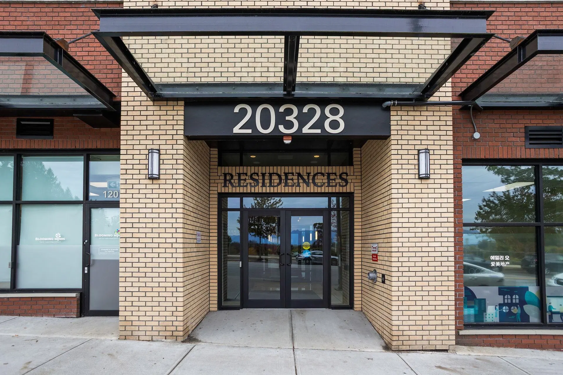 Photo 3 of 38 at #609 – 20328 86 Avenue