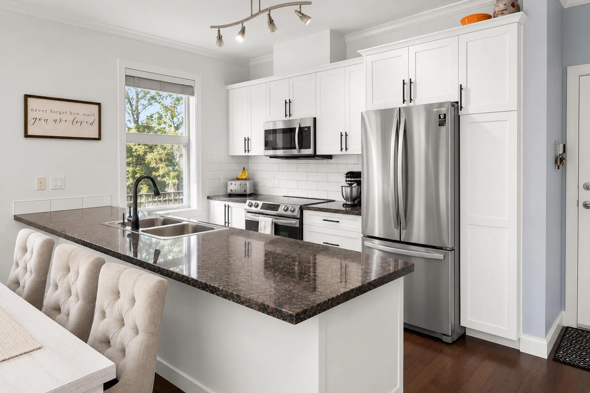 Photo 1 of 25 at #303 – 1375 View Crescent
