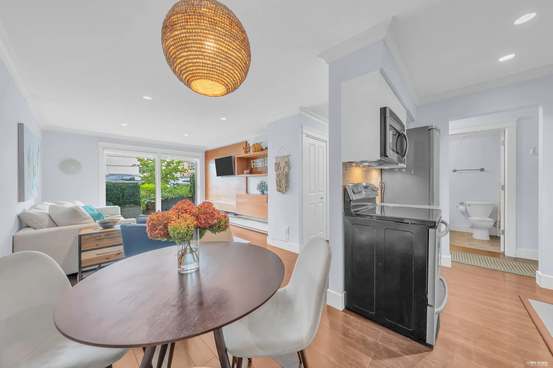 Photo 5 of 22 at #111 – 2040 Cornwall Avenue