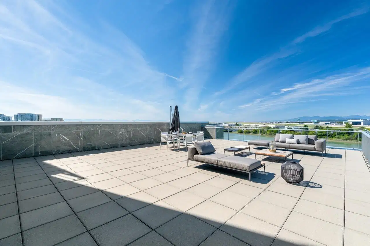 #802 – 6611 Pearson Way