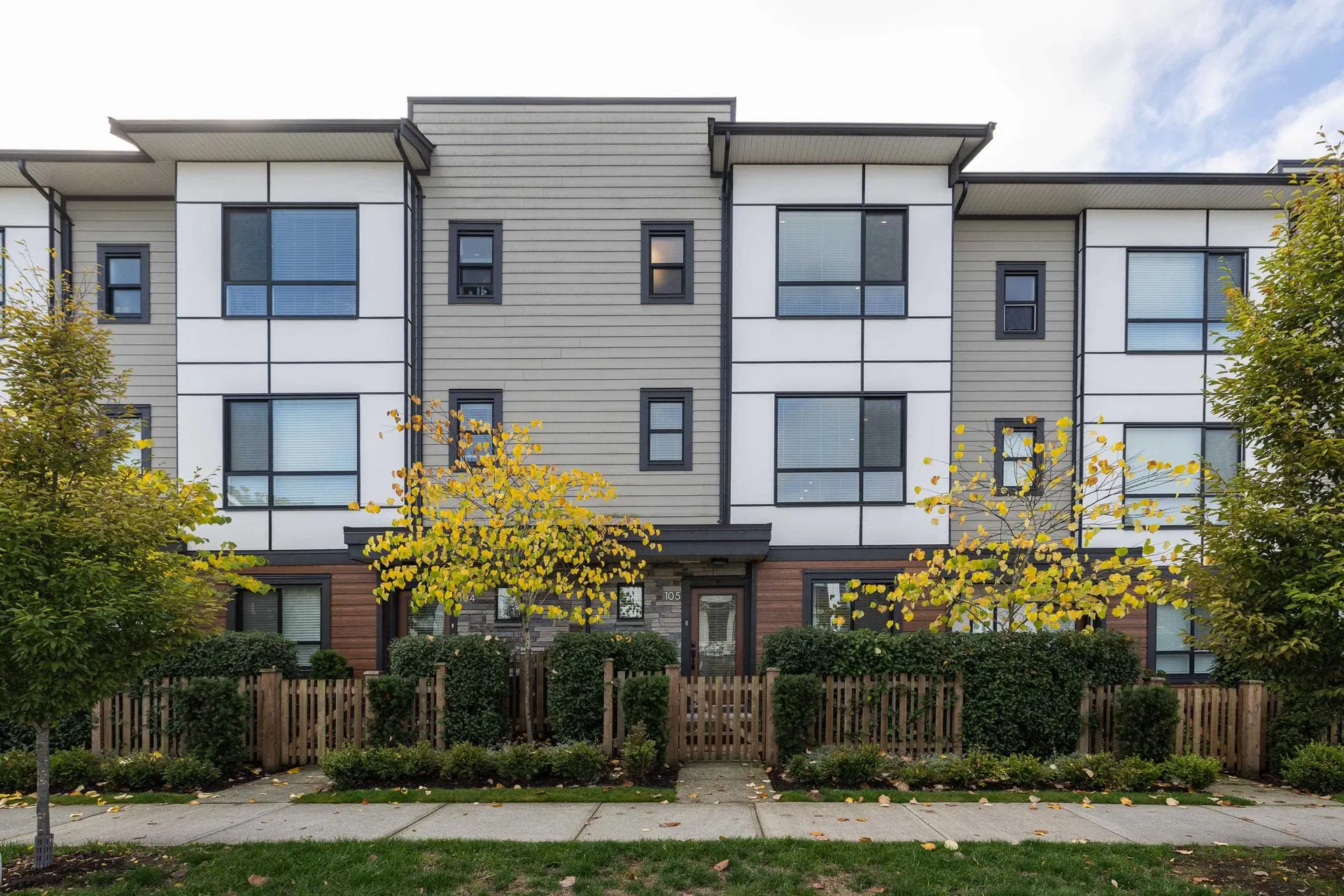 #105 – 20150 81 Avenue