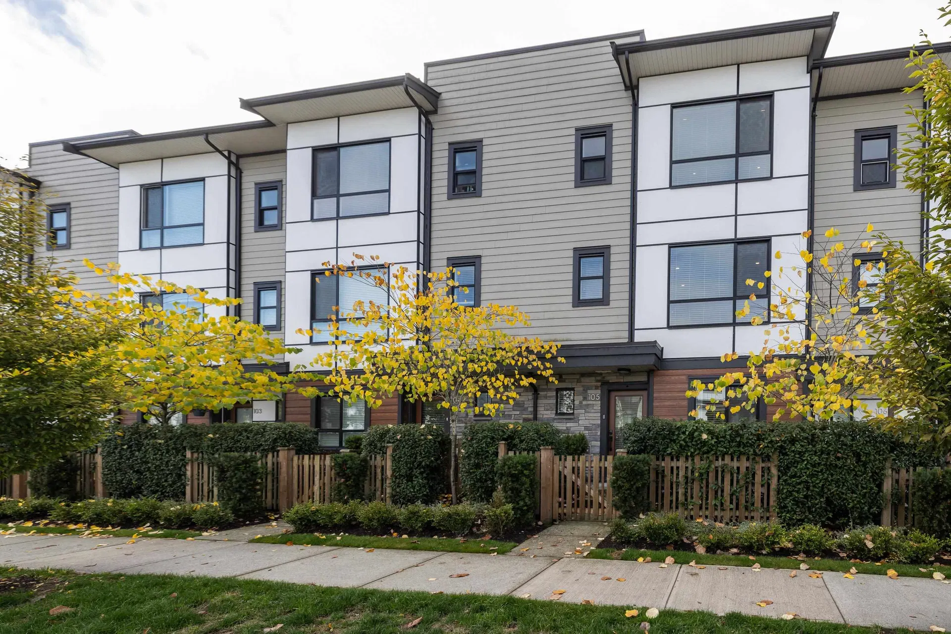 Photo 2 of 39 at #105 – 20150 81 Avenue