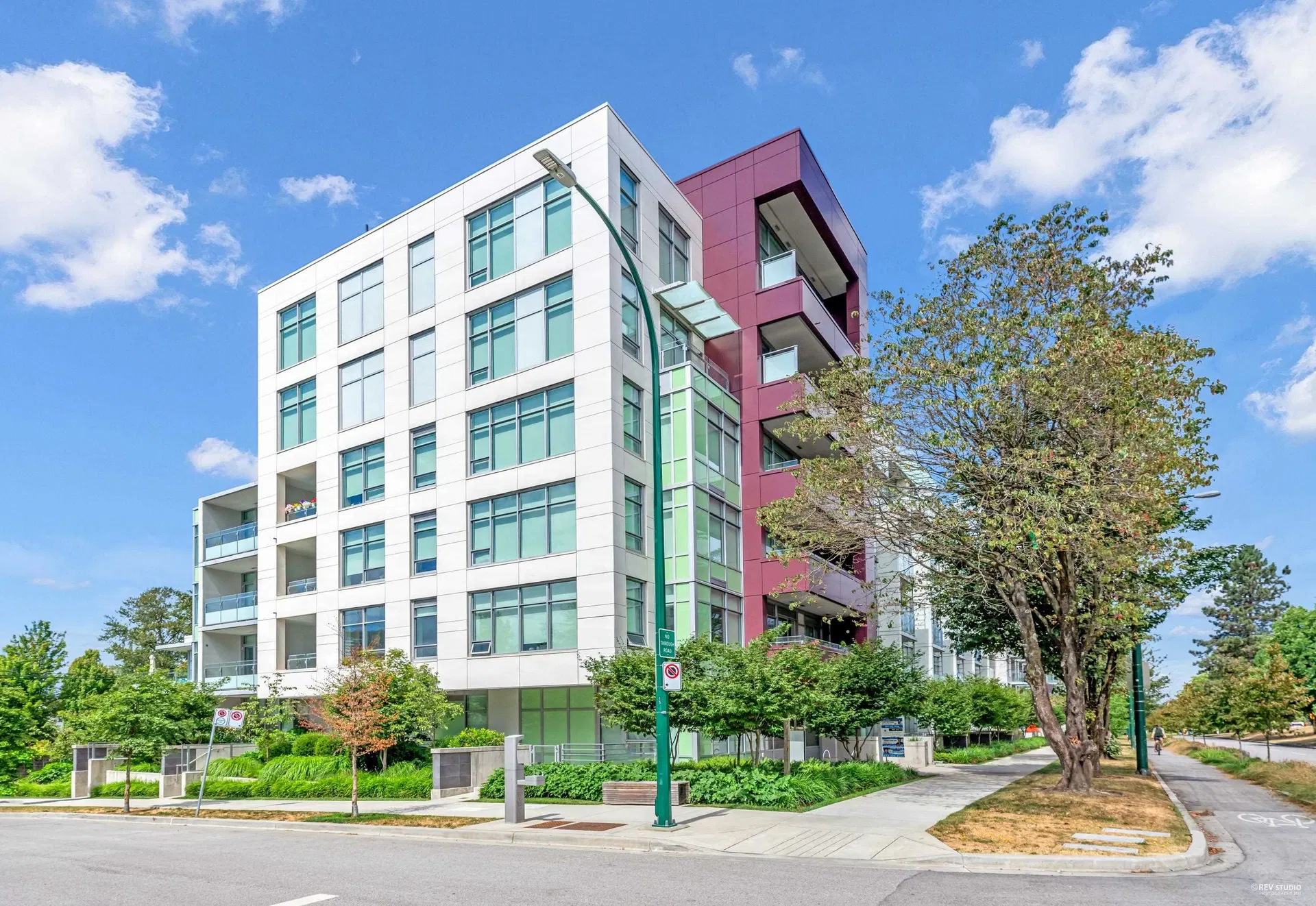Photo 1 of 38 at #303 – 5077 Cambie Street