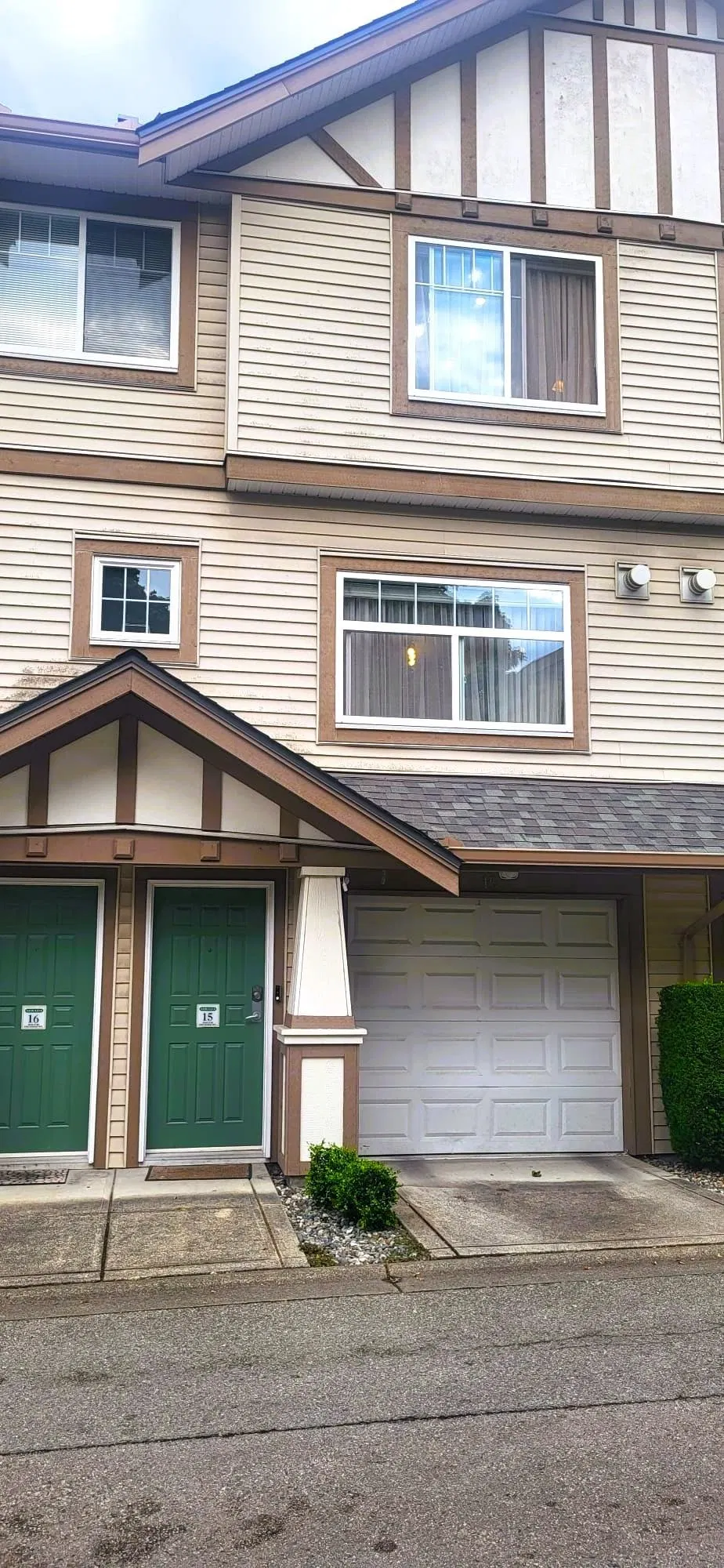 Photo 2 of 20 at #15 – 2678 King George Boulevard