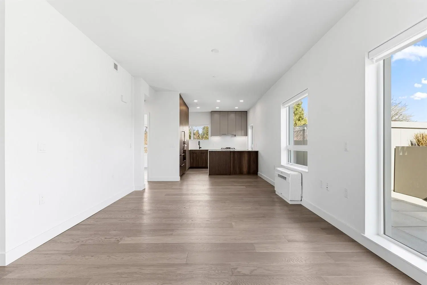 Photo 2 of 25 at #302 – 3590 W 39th Avenue