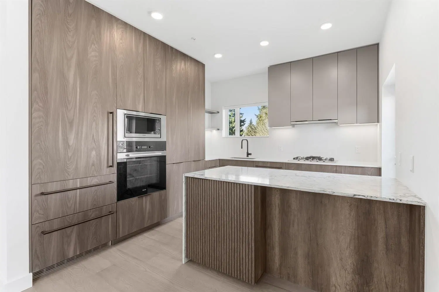Photo 5 of 25 at #302 – 3590 W 39th Avenue