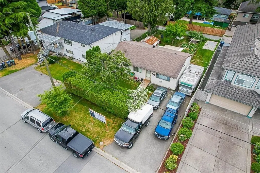 Photo 1 of 11 at 7654 126a Street