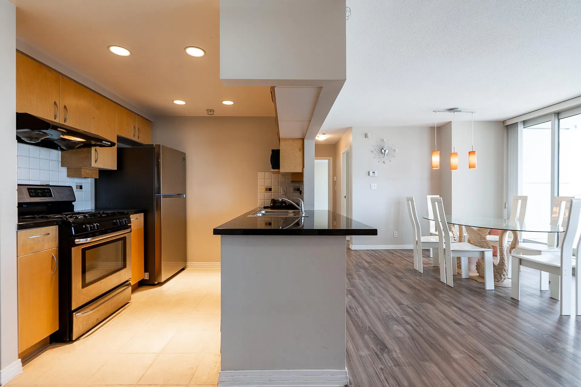 Photo 4 of 27 at #2303 – 1199 Marinaside Crescent