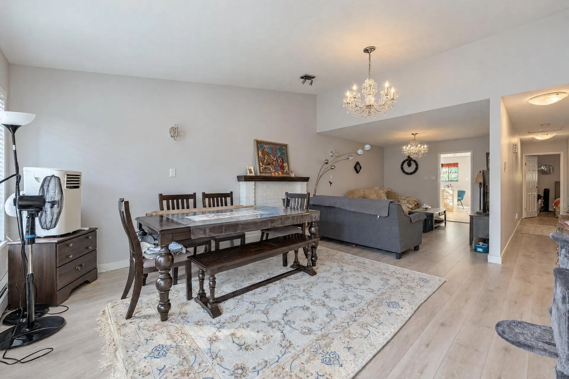 Photo 4 of 22 at 580 W 29th Street