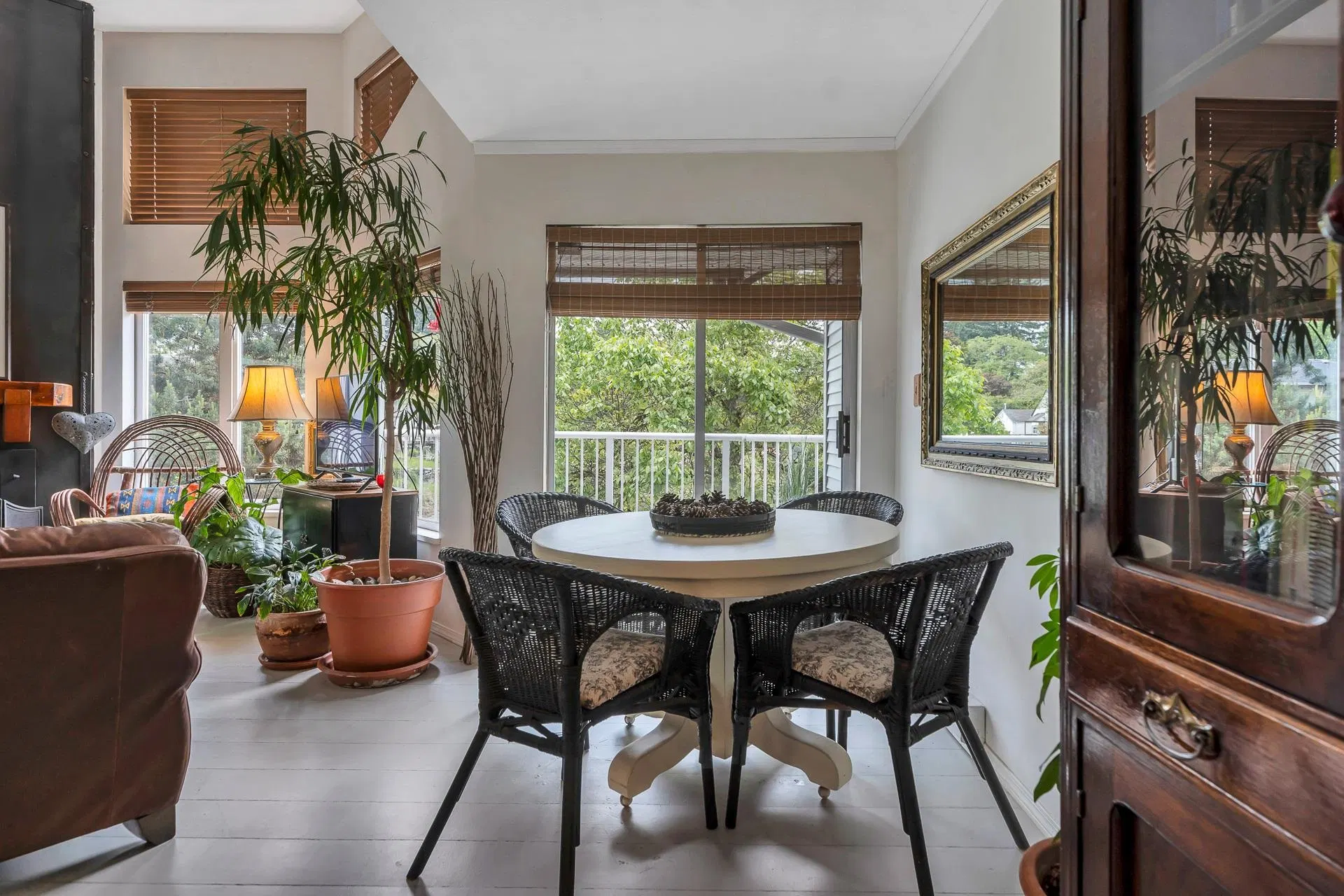 Photo 4 of 31 at #301 – 33669 2nd Avenue