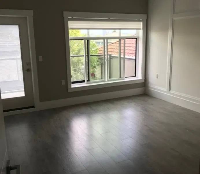 Photo 5 of 7 at 3449 E 28th Avenue