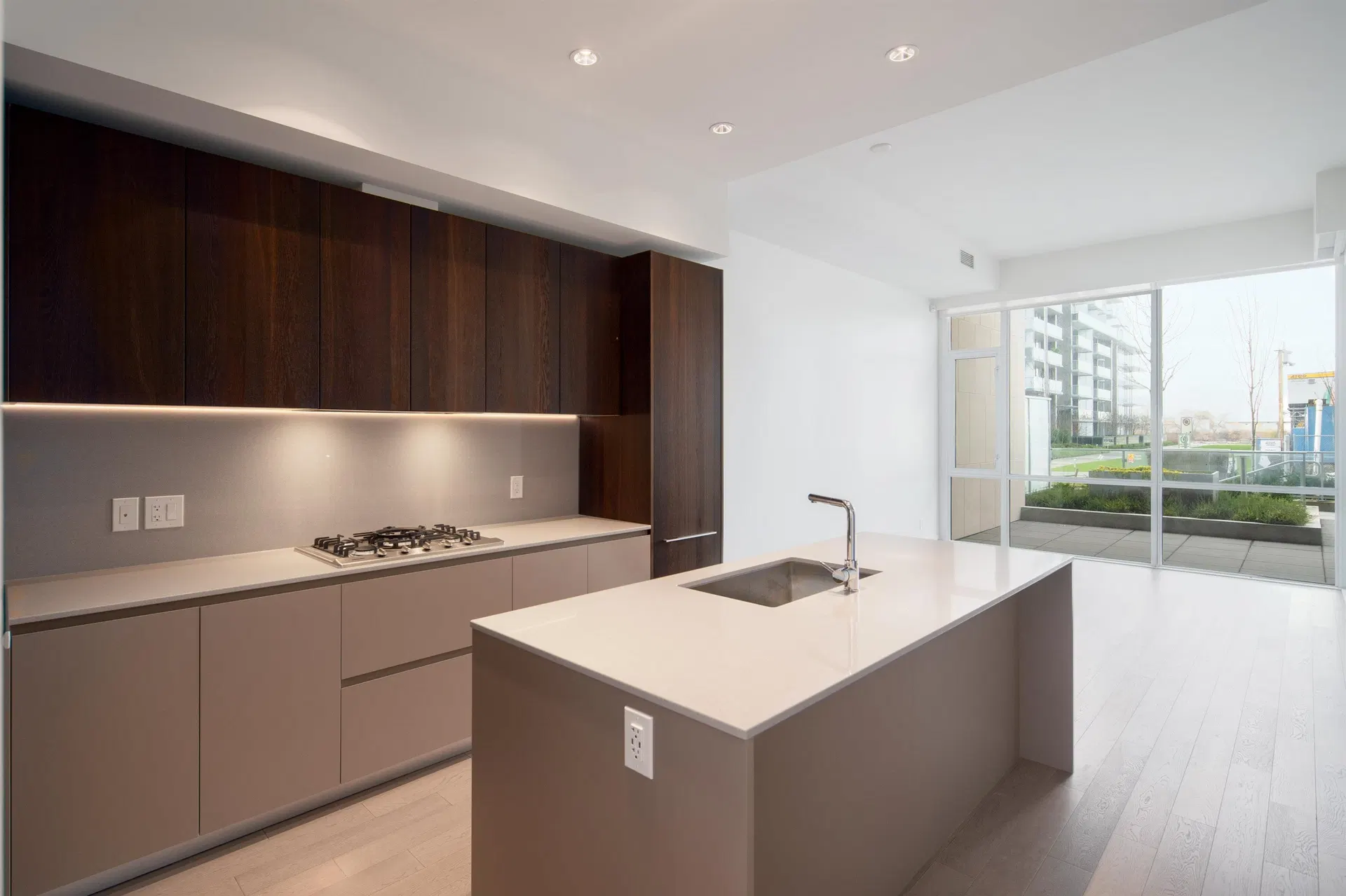 Photo 3 of 32 at #103 – 6688 Pearson Way
