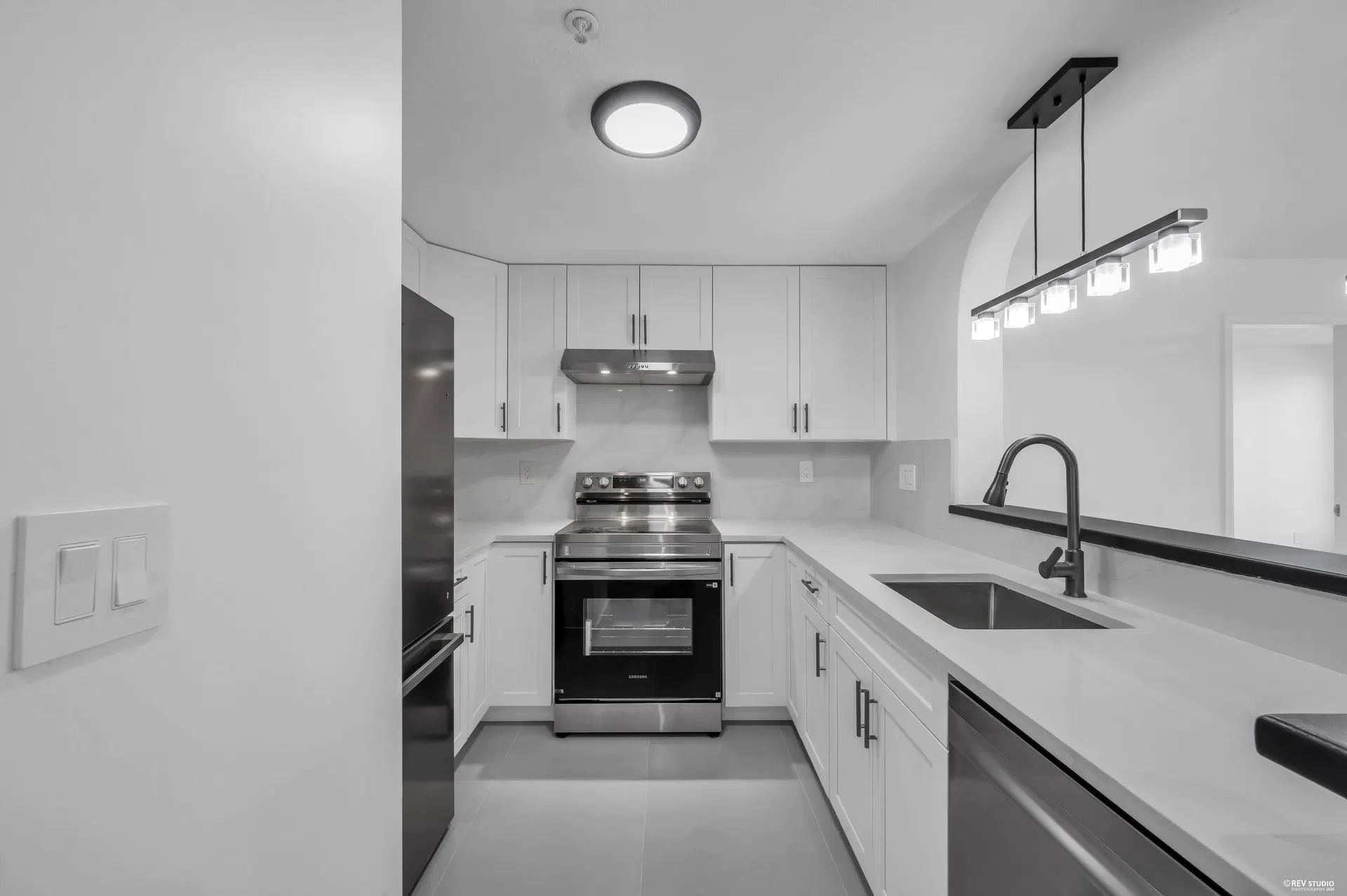 Photo 3 of 27 at #306 – 6833 Village Grn