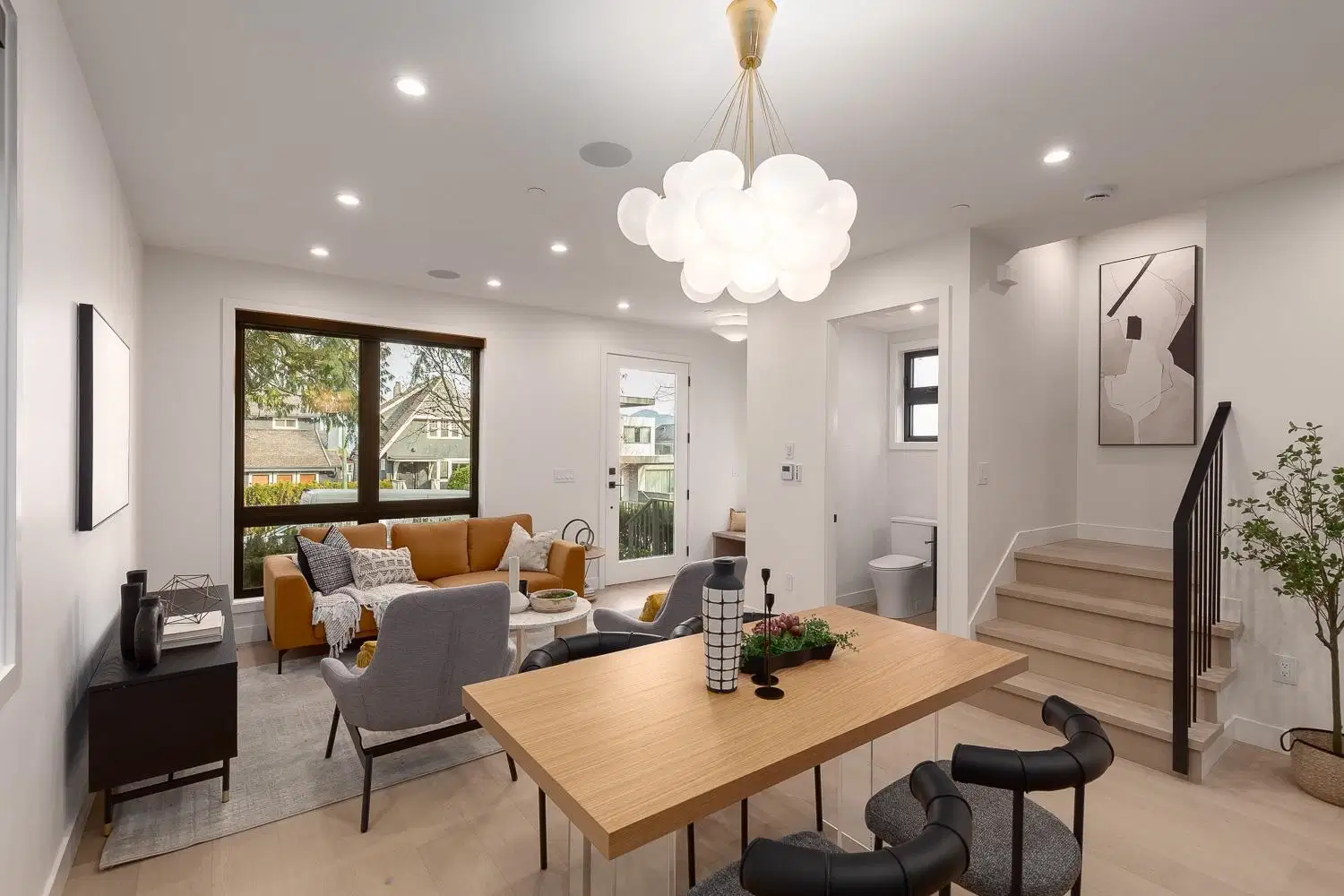 #1 – 3858 13th Avenue