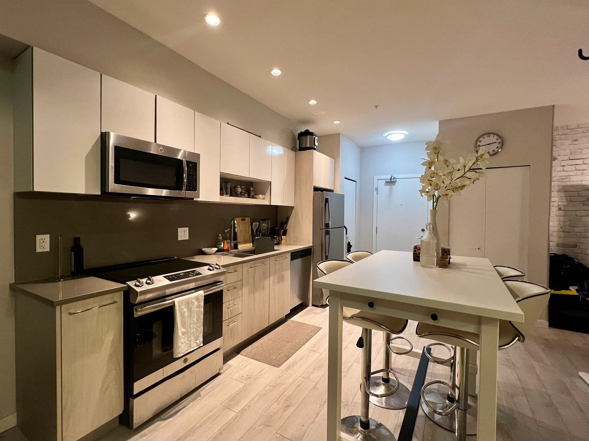 Photo 3 of 9 at #514 – 13768 108 Avenue