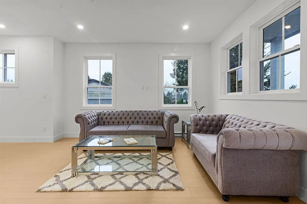 Photo 2 of 40 at #9 – 2360 Crescent Way