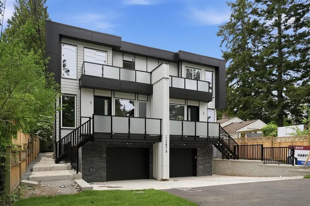 Photo 3 of 35 at #101 – 12873 Marine Drive