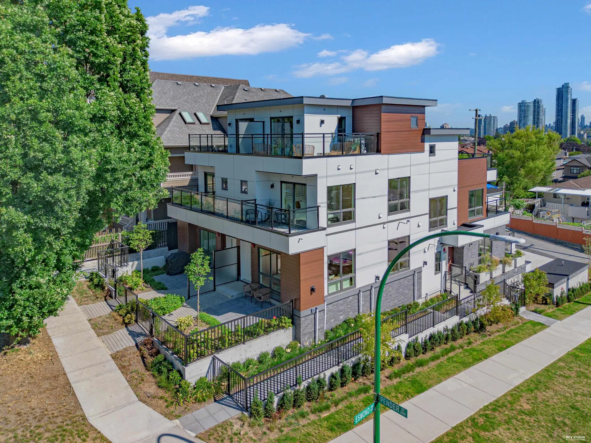 Photo 3 of 40 at #1 – 3800 Pender Street