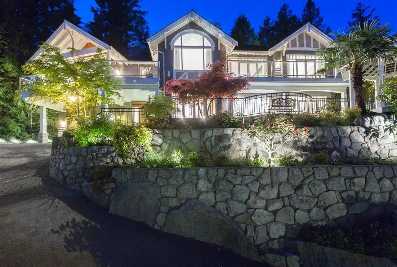 3395 Thompson Crescent