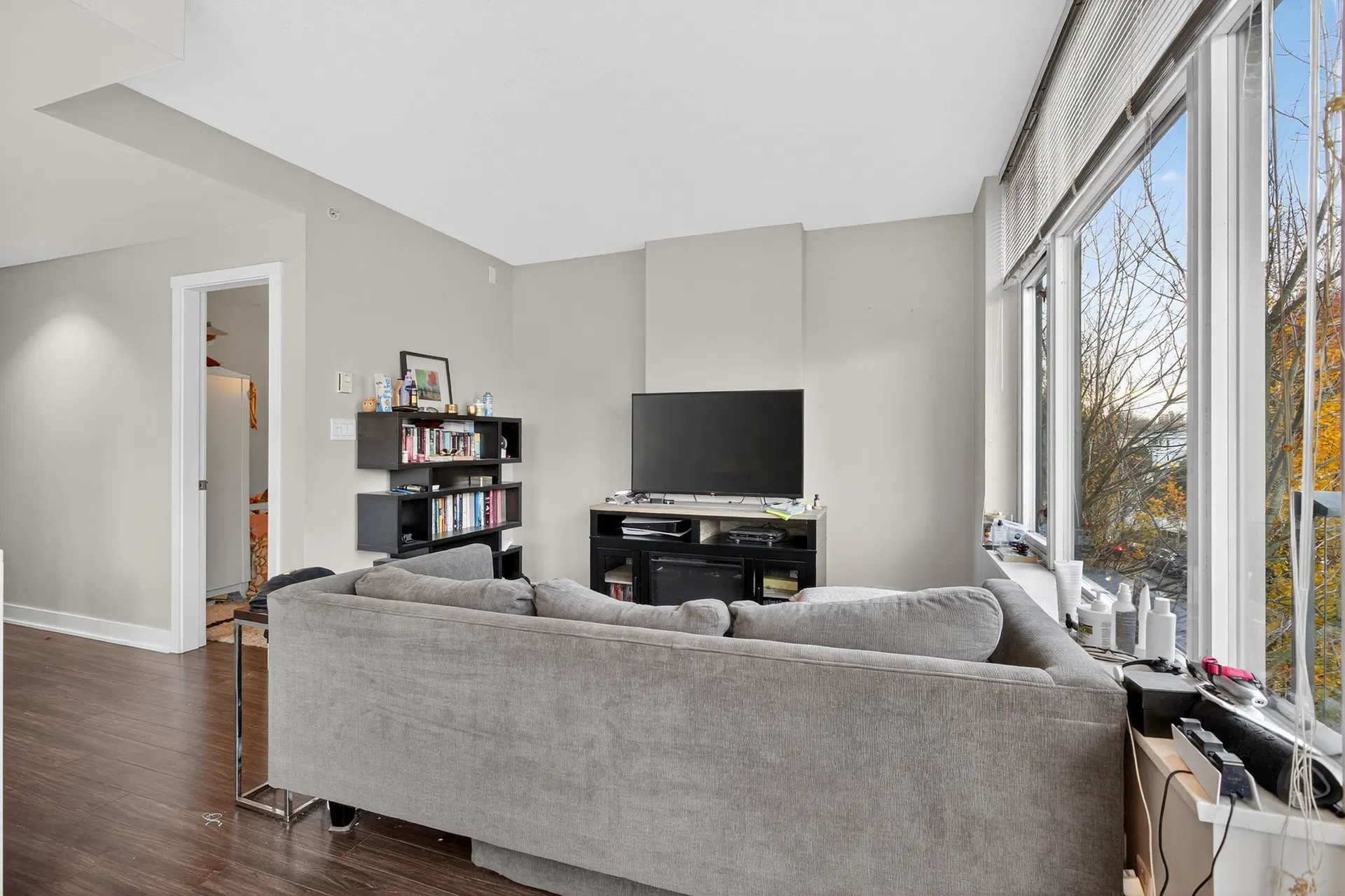 Photo 5 of 18 at #210 – 1777 W 7th Avenue