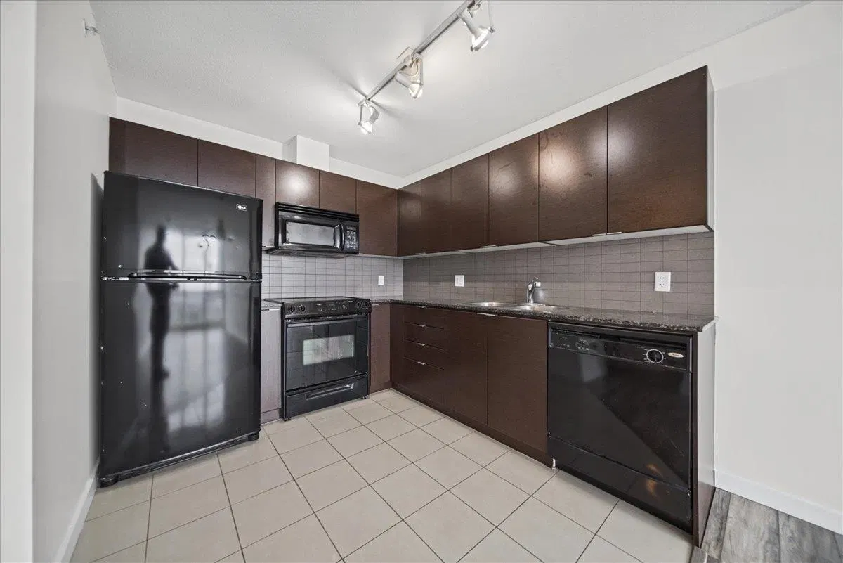 Photo 3 of 27 at #2701 – 13618 100 Avenue