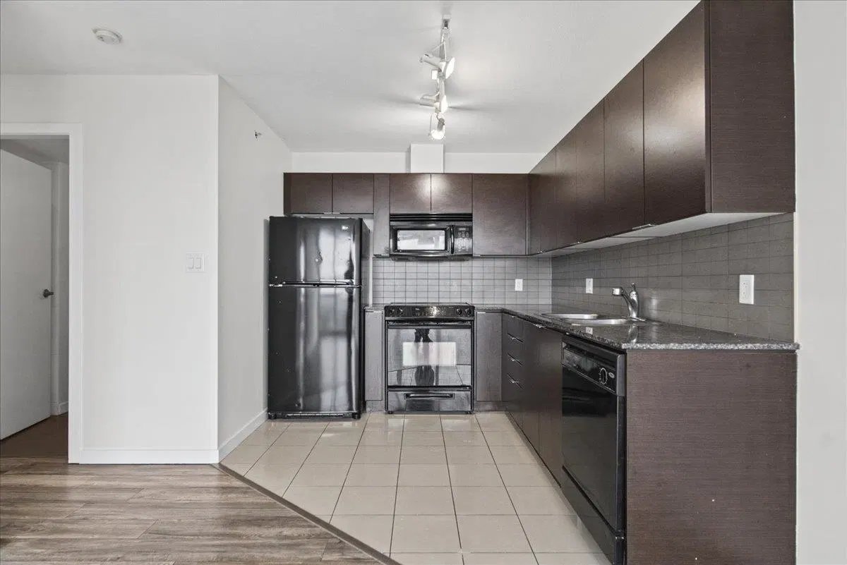 Photo 4 of 27 at #2701 – 13618 100 Avenue