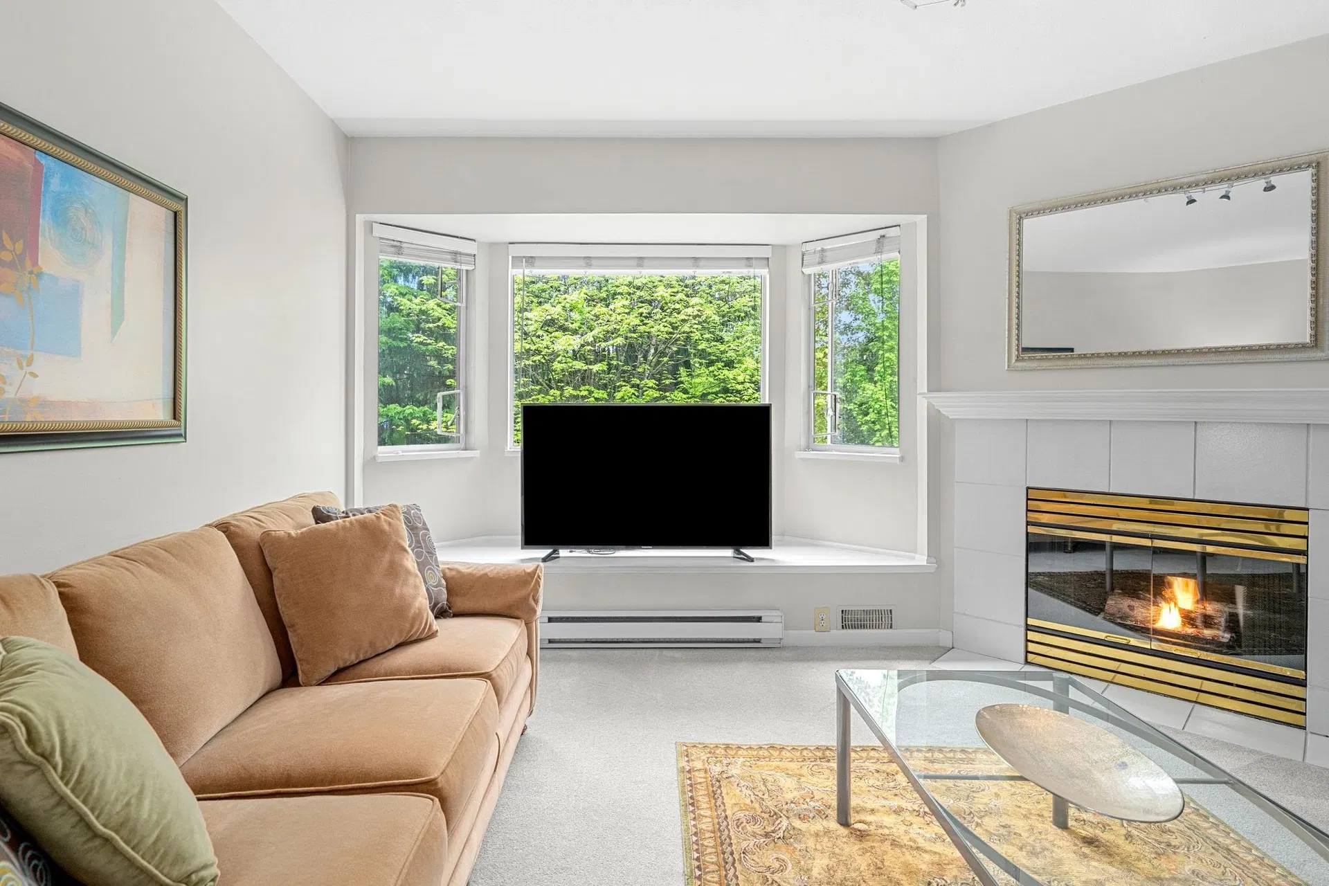 Photo 5 of 29 at #409 – 3738 Norfolk Street