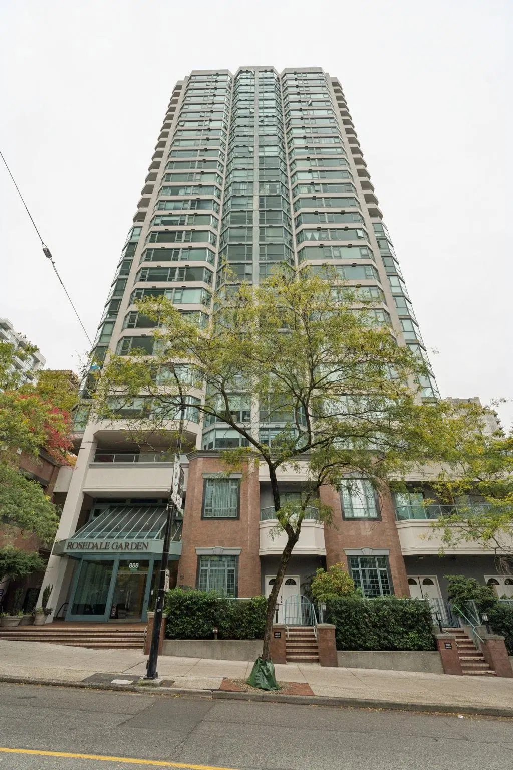 Photo 1 of 28 at #805 – 888 Hamilton Street