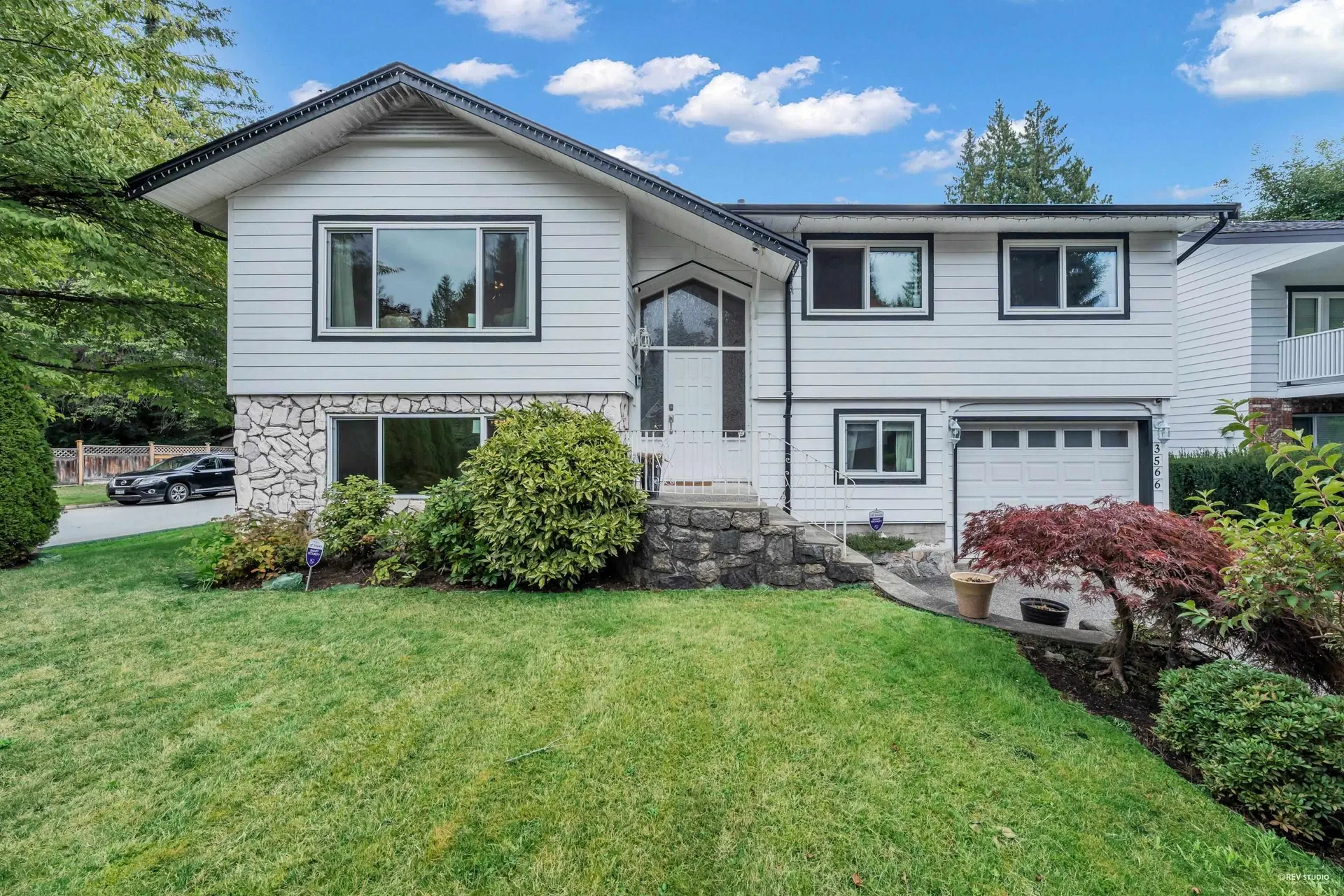 Photo 3 of 37 at 3566 Regent Avenue