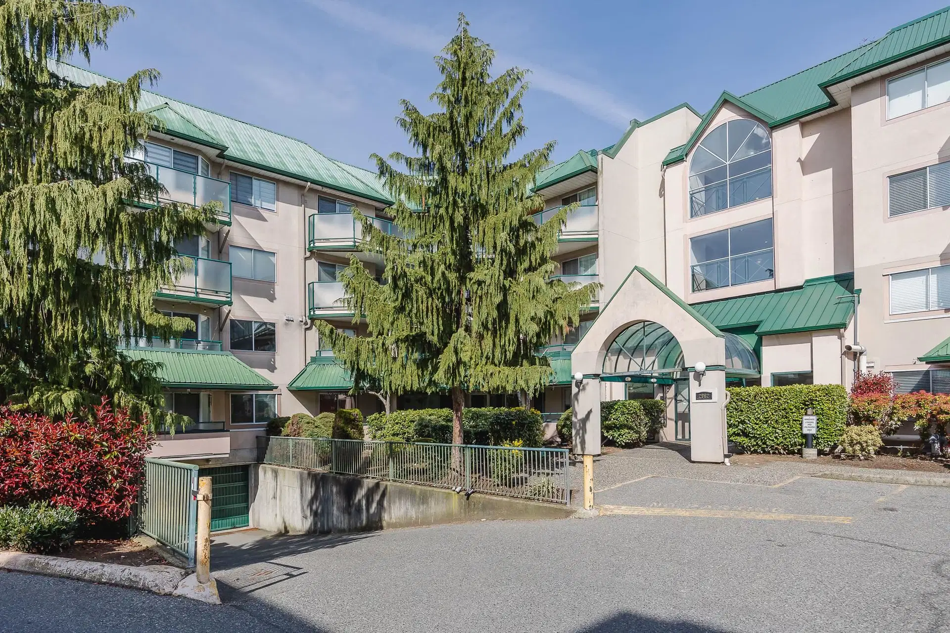 #413 – 2962 Trethewey Street