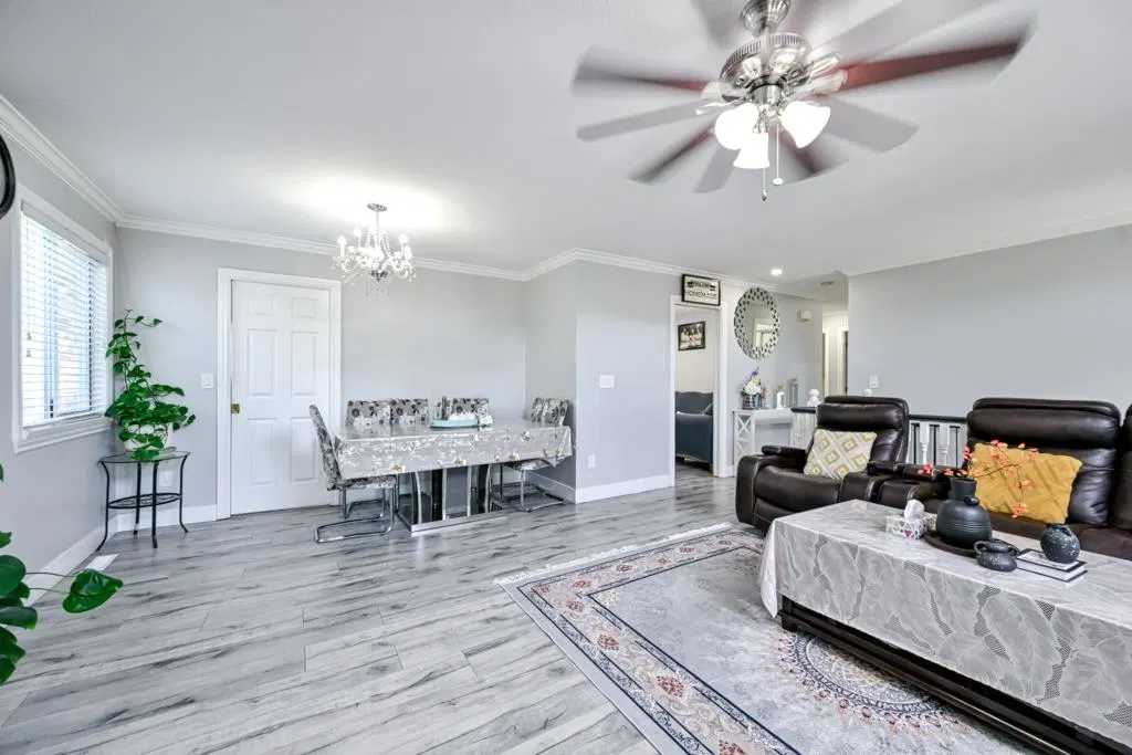 Photo 4 of 29 at 30921 Sandpiper Drive
