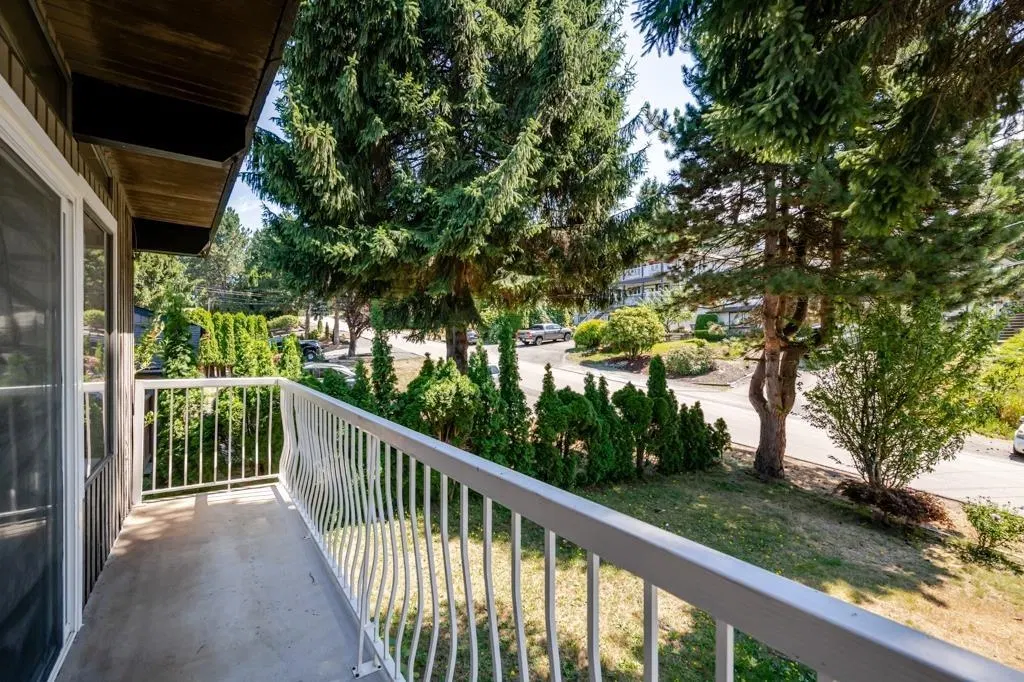 Photo 5 of 40 at 13945 116 Avenue