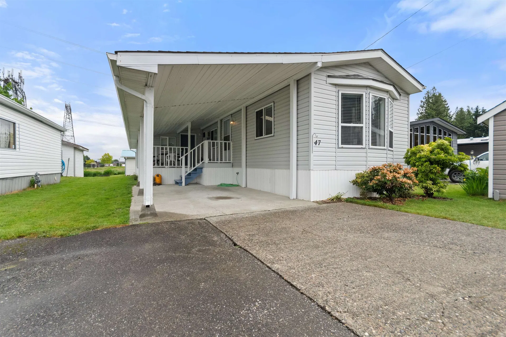 Photo 1 of 33 at #47 – 6338 Vedder Road