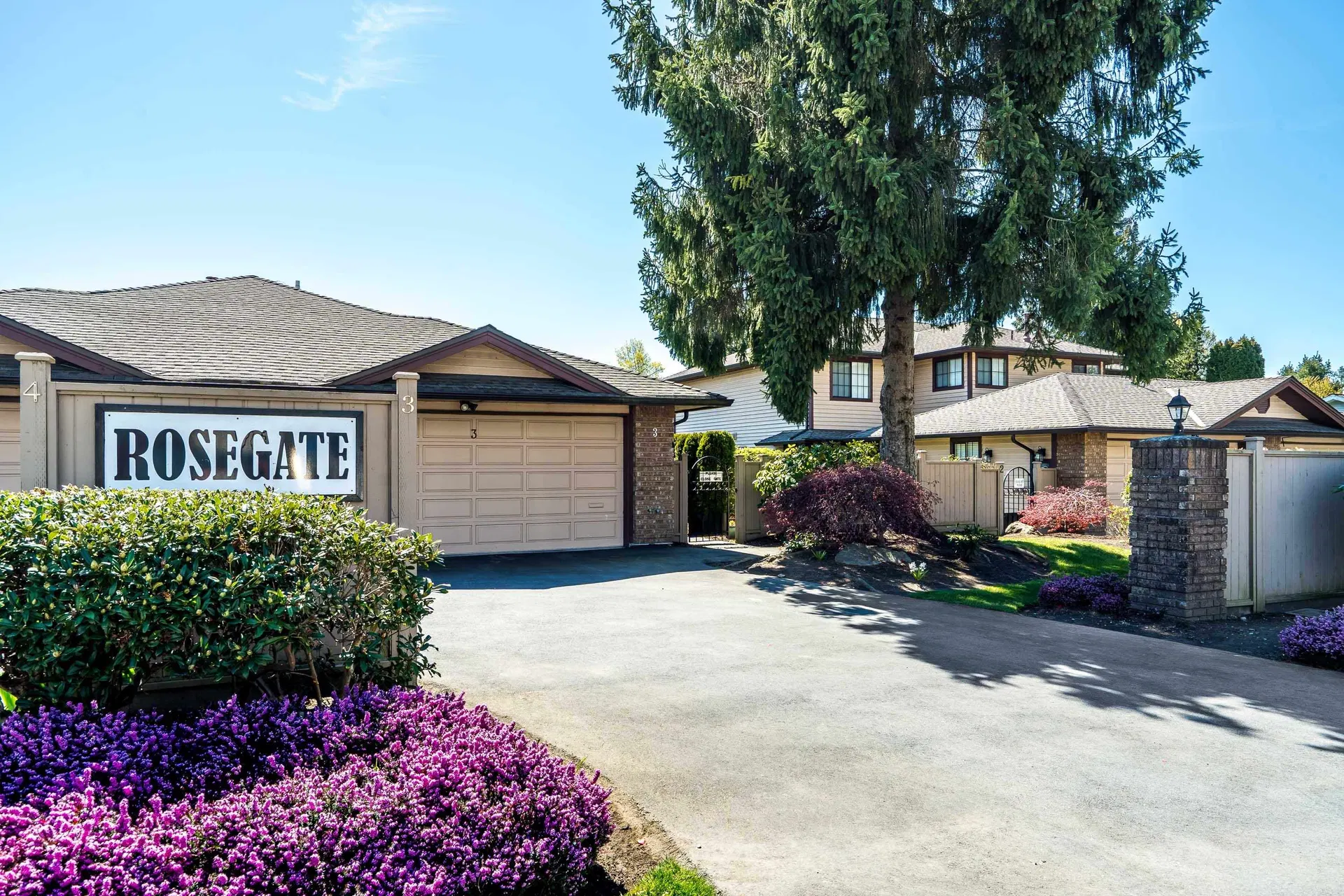 Photo 1 of 37 at #3 – 15148 20 Avenue