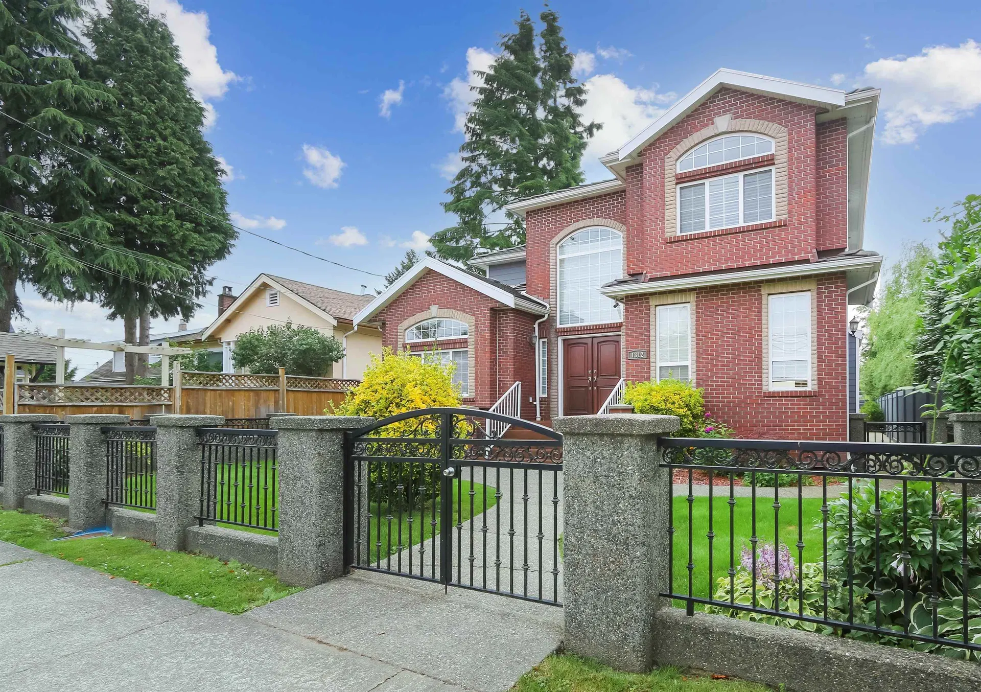 Photo 1 of 40 at 1312 Tenth Avenue