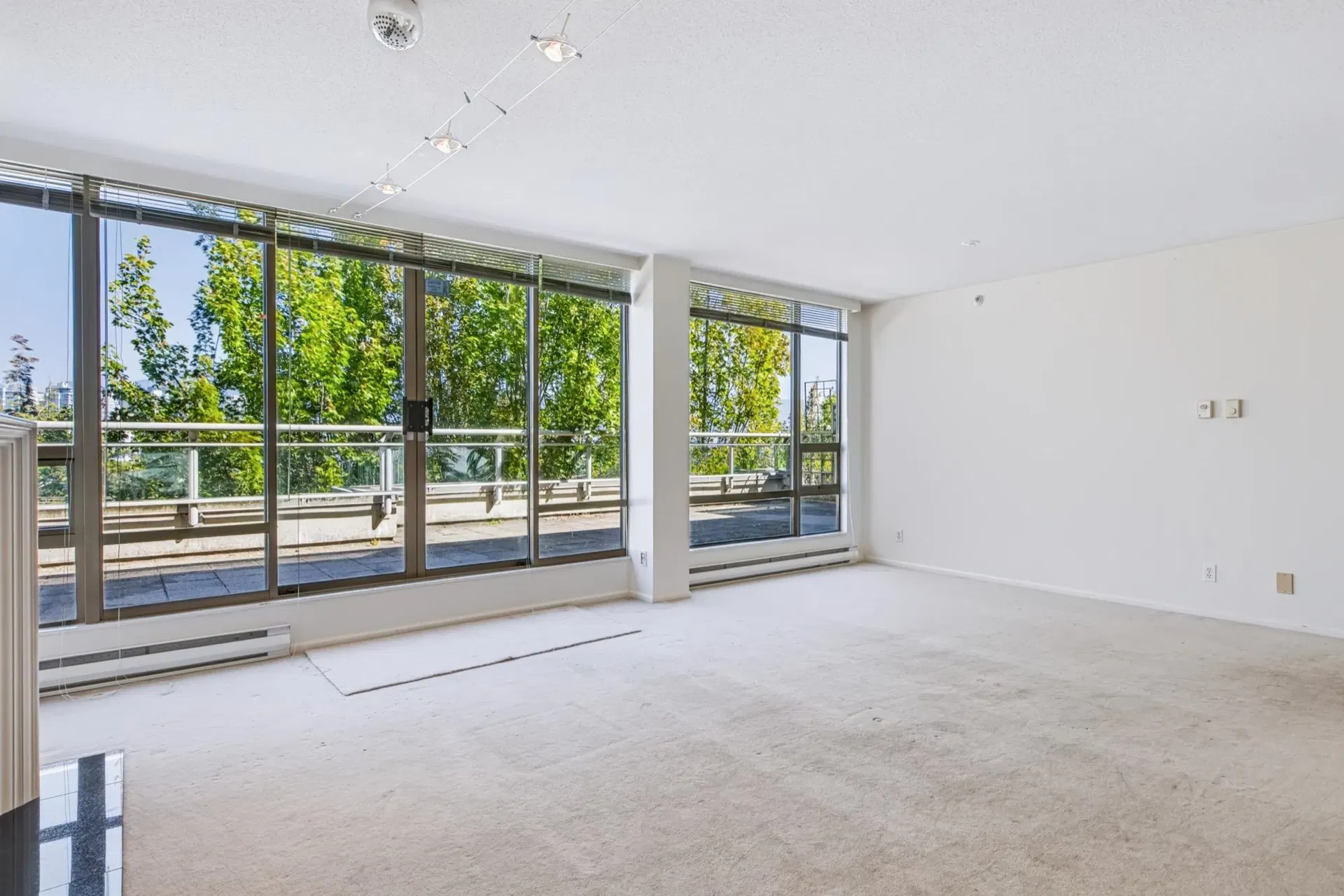 Photo 4 of 40 at PH1 – 2438 Heather Street