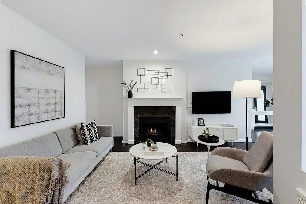 #202 – 1050 Nicola Street