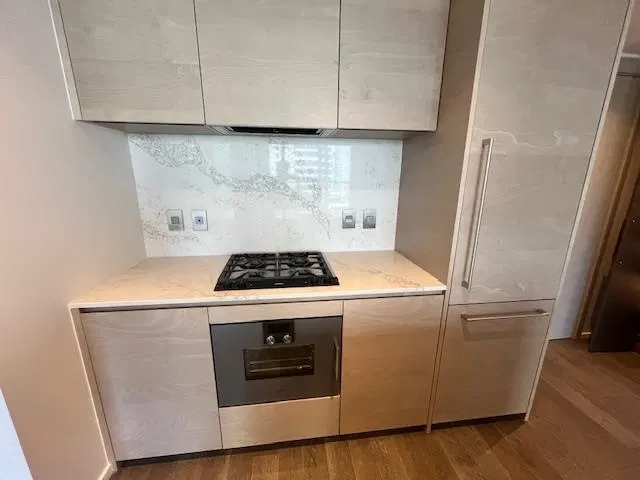 Photo 3 of 15 at #902 – 1408 Robson Street