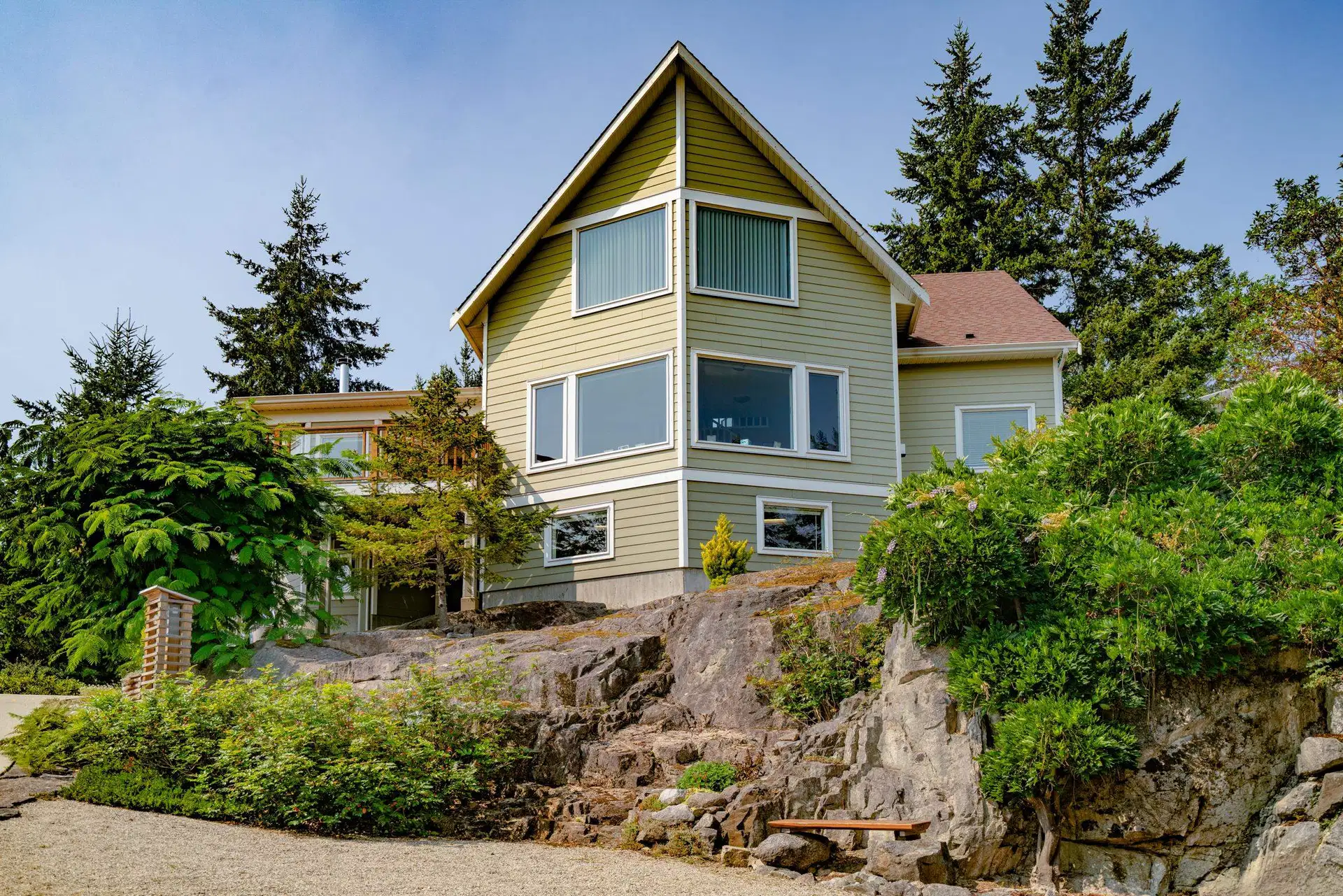 5575 Curran Road