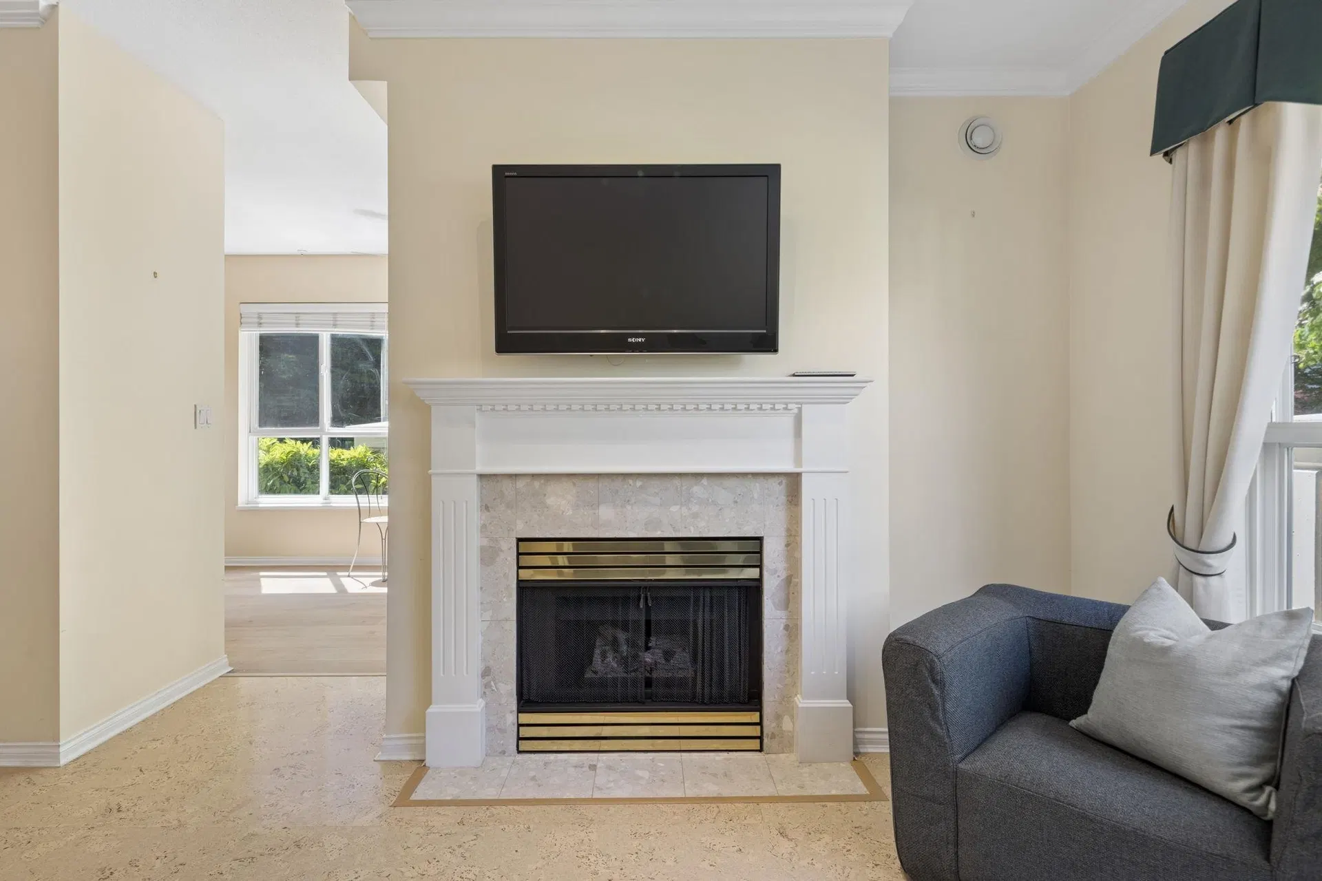 Photo 4 of 40 at #118 – 3098 Guildford Way