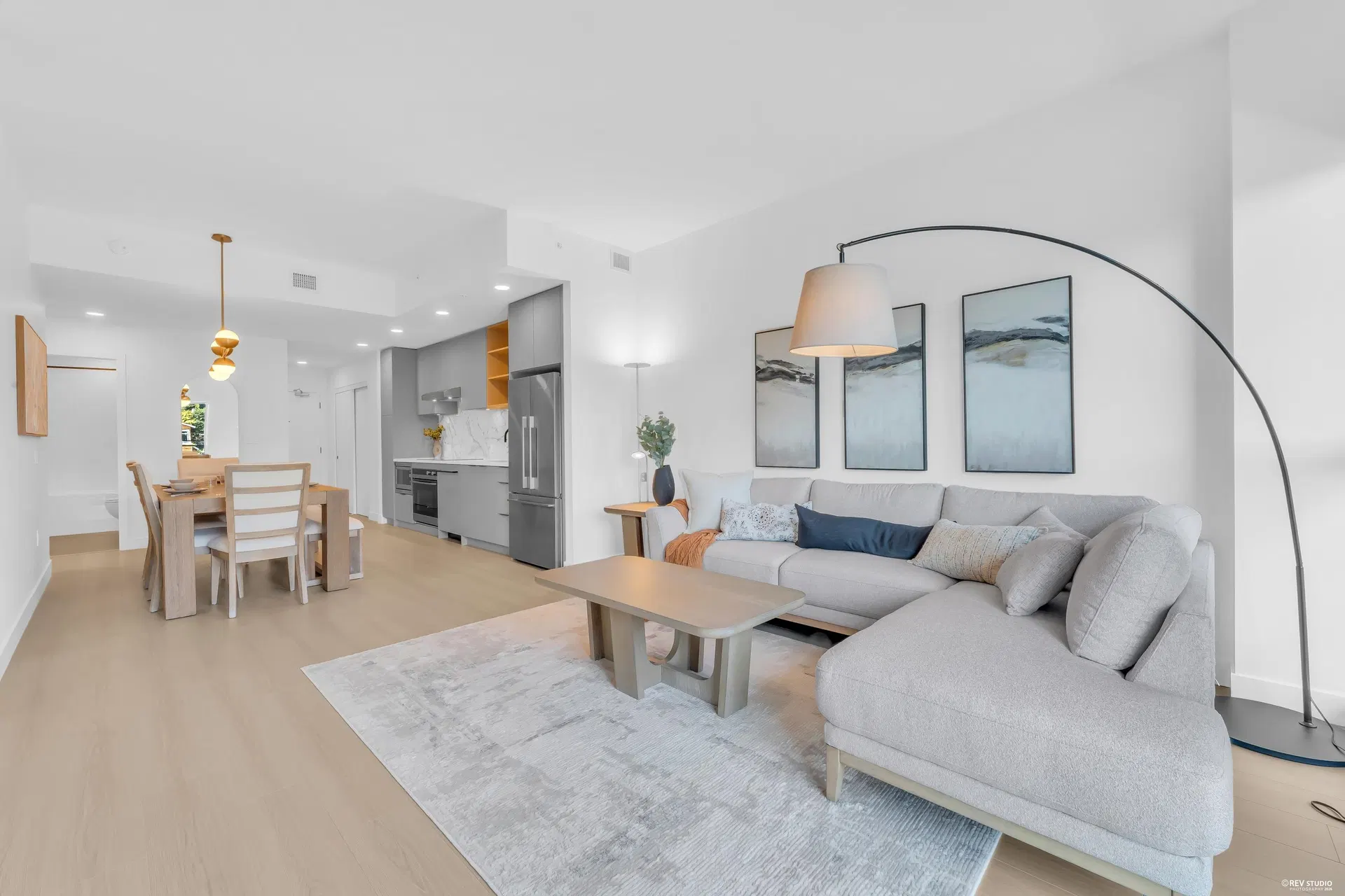 Photo 3 of 40 at #510 – 422 E 3rd Street