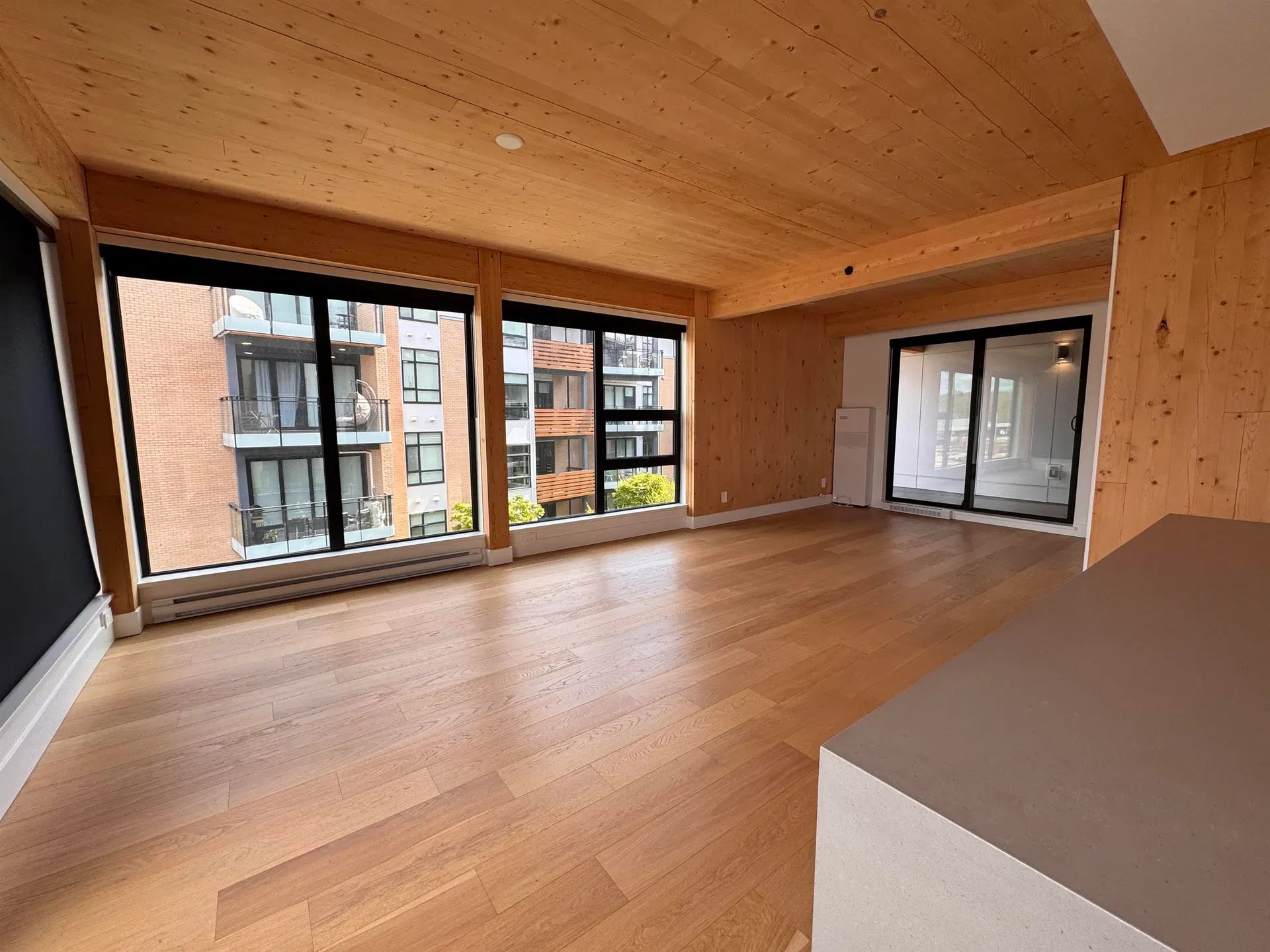 Photo 5 of 24 at #201 – 310 Salter Street