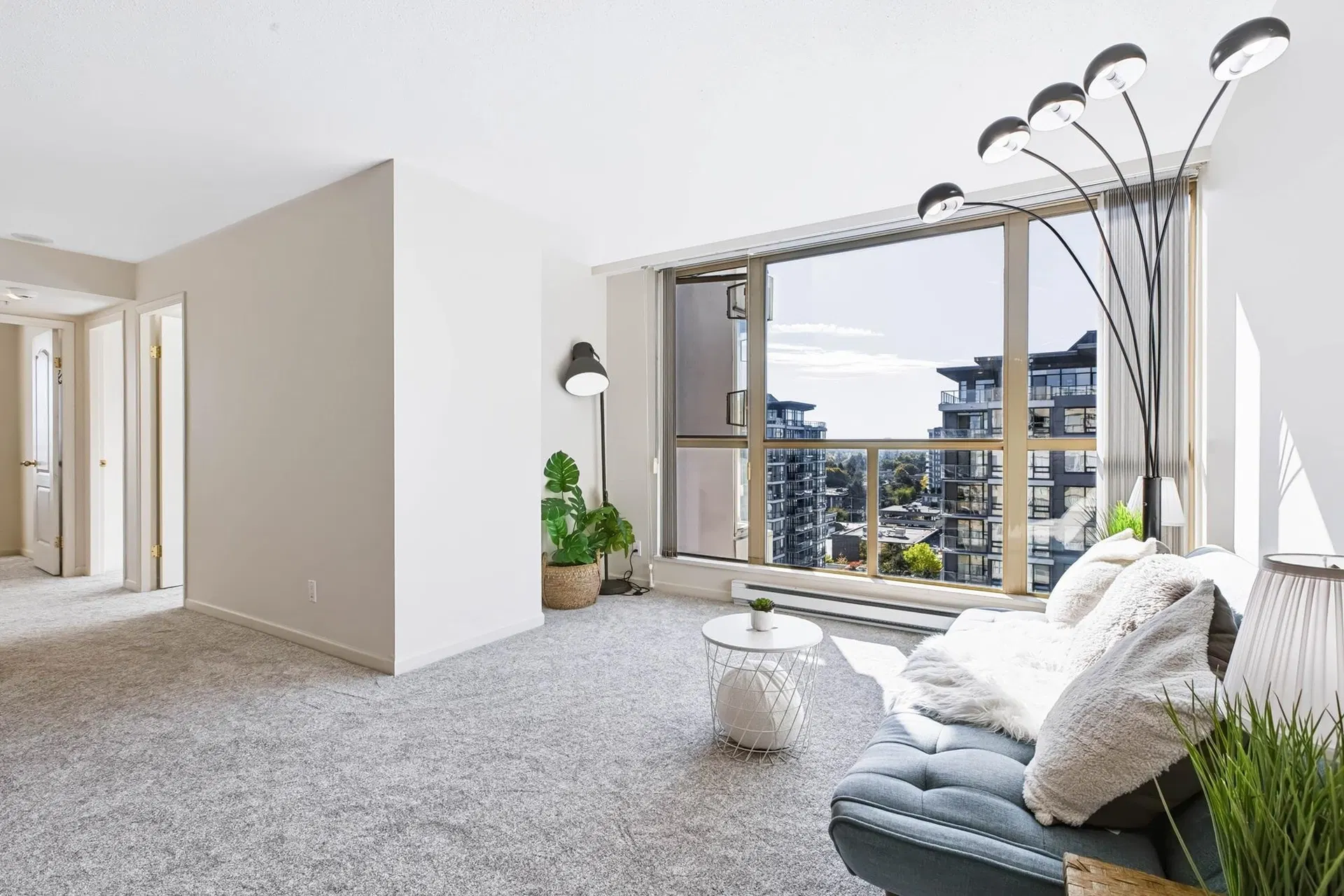 Photo 5 of 40 at #1403 – 8171 Saba Road